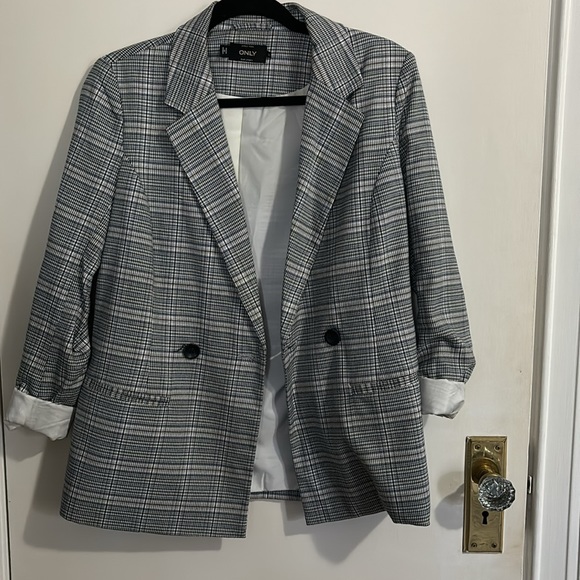 Only Plaid Blazer - Picture 3 of 3